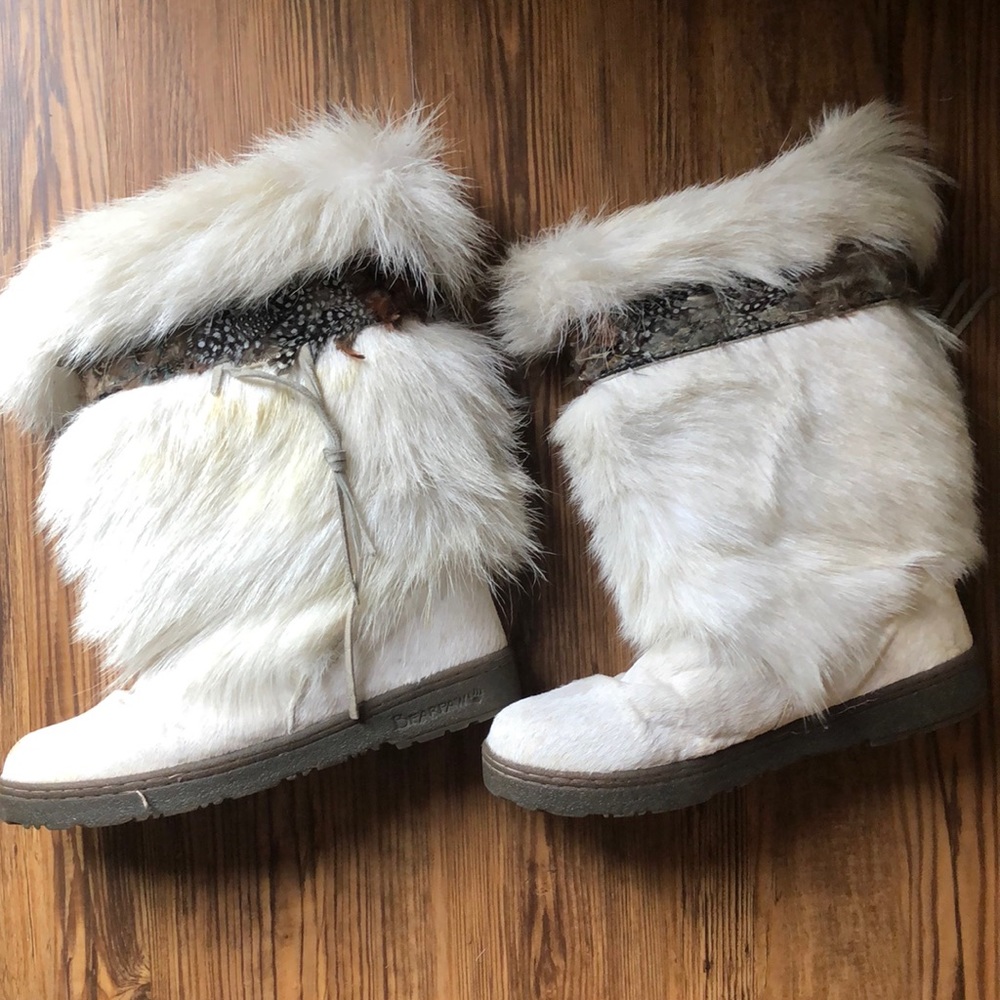 Bearpaw White Fur Boots Size 11
